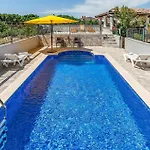 Amazing In With Swimming Pool Pula
